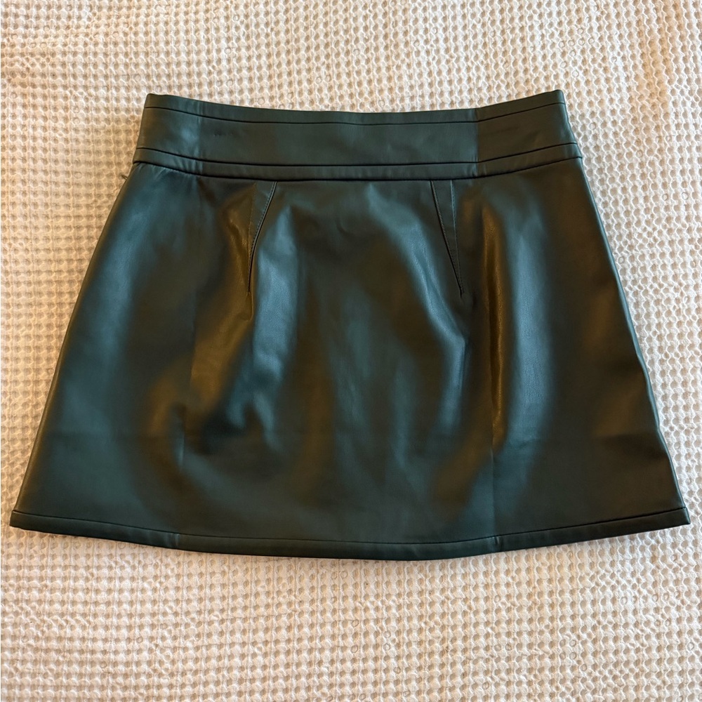 J. Crew Center Pleat Mini Skirt in Army Green Faux Leather - Picture 3 of 8